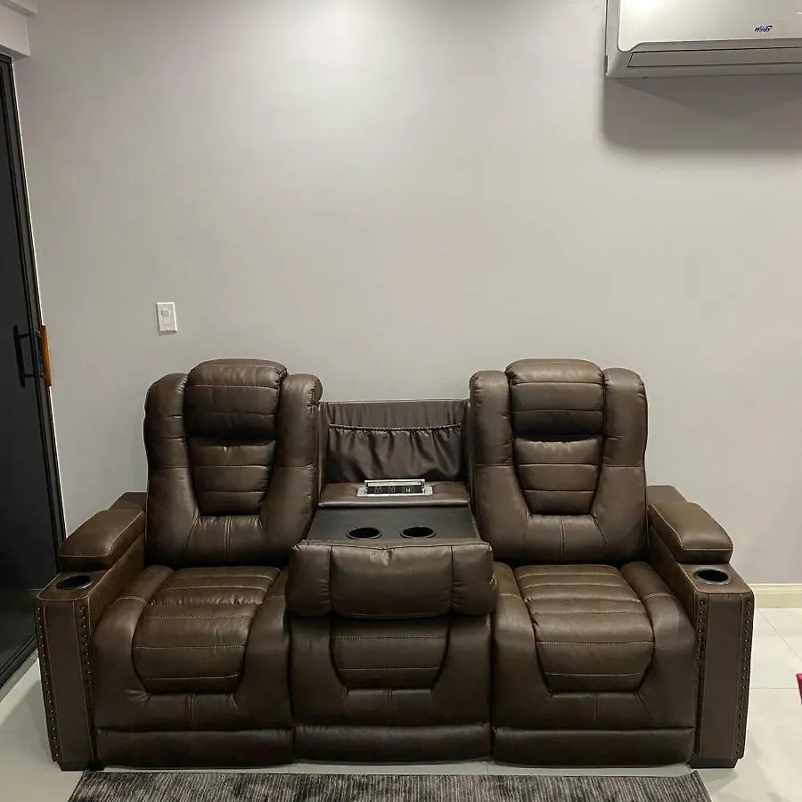 K&S Seaview Luxury Apartment Montego Bay Giamaica