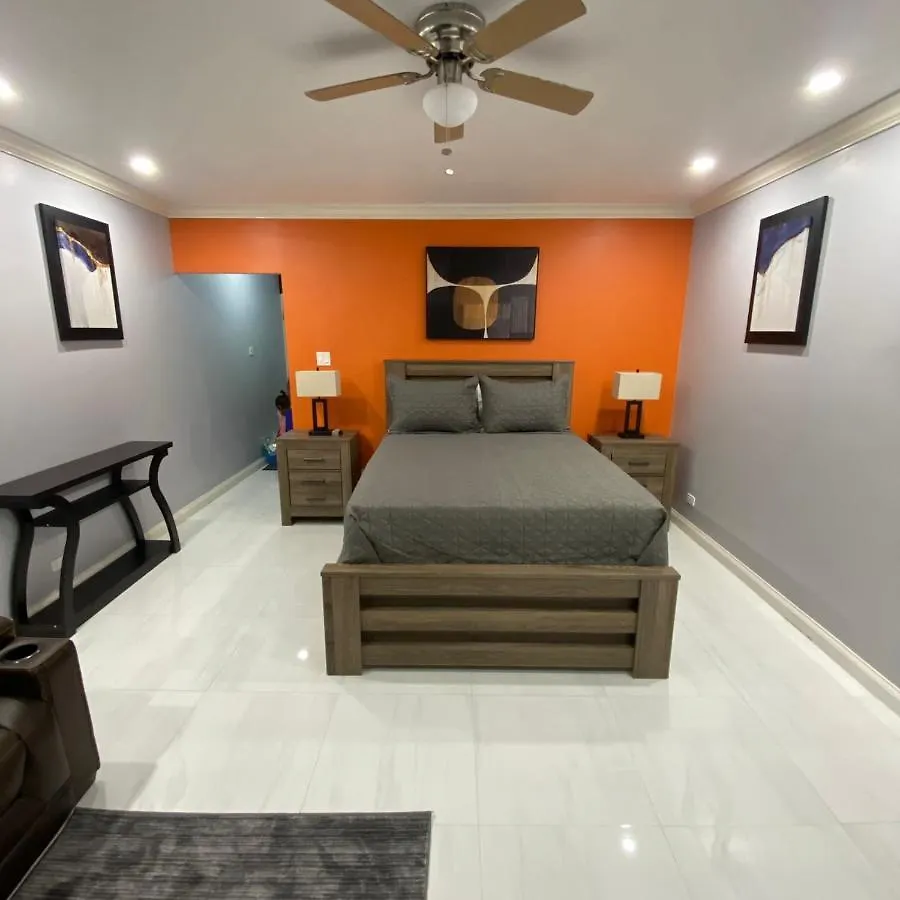 K&S Seaview Luxury Apartment Montego Bay 0*,  Giamaica
